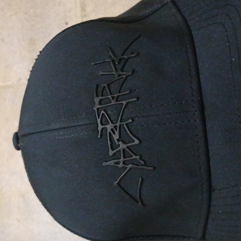 Tesla Cybertruck Icon Trucker Cap Hat - Picture 2 of 8